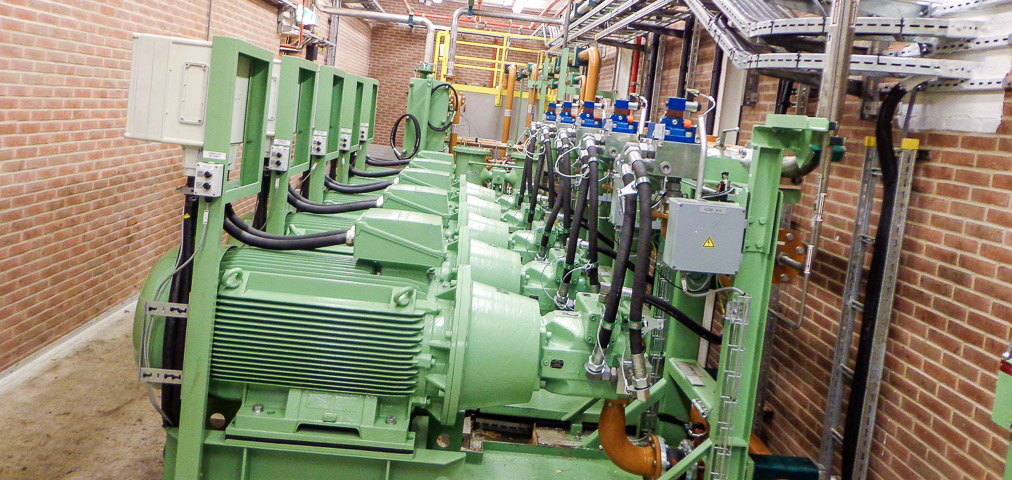 Hydraulikraum Kaltwalzwerk Verrohrung Kremsmüller