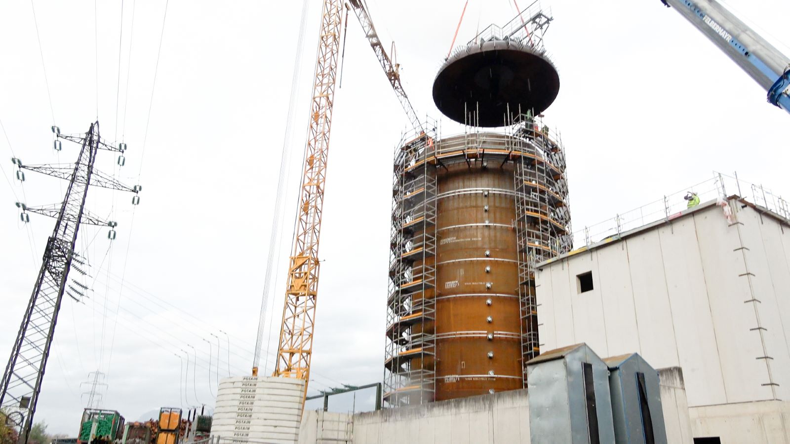 Kremsmüller Wärmespeicher für Heizkraftwerk Hall in Tirol